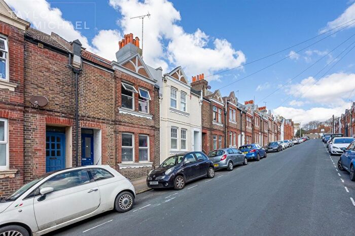 6 Bedroom Terraced House To Rent In White Street, Brighton, BN2