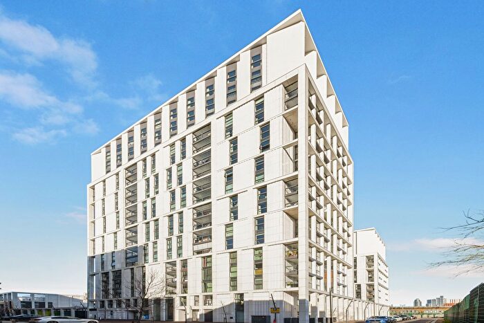 1 Bedroom Flat For Sale In St. Josephs Street, Battersea, SW8