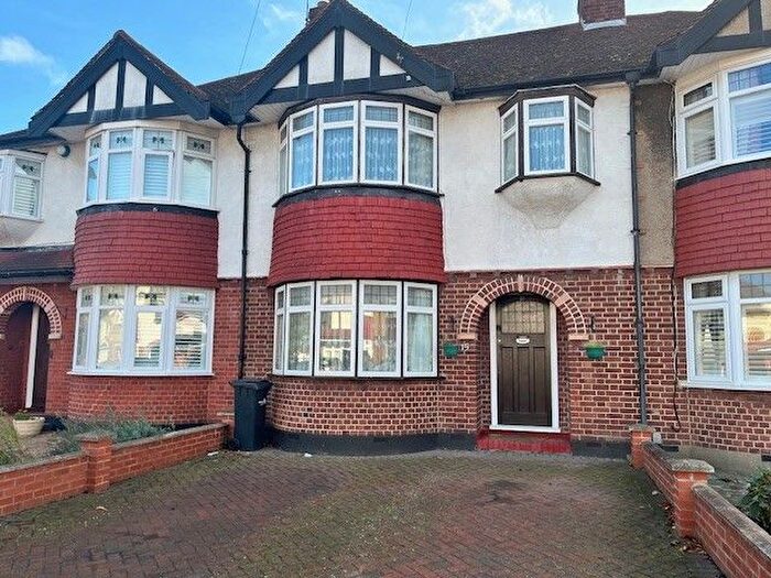 3 Bedroom Terraced House To Rent In Rowantree Road, London, N21