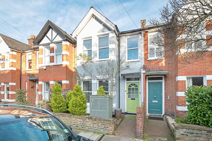 1 Bedroom Flat To Rent In Second Avenue, London, SW14