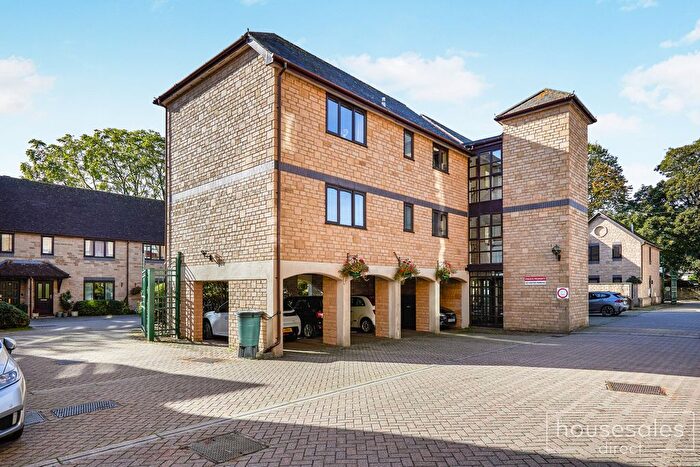 2 Bedroom Flat For Sale In Raleigh Court Long Street, Sherborne, DT9
