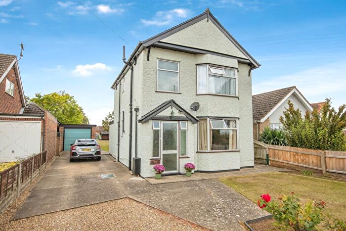 3 Bedroom Detached House For Sale In Humber Doucy Lane, Ipswich, IP4