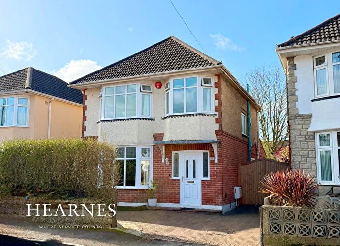 3 Bedroom Detached House For Sale In Morrison Avenue, Branksome, Poole, BH12