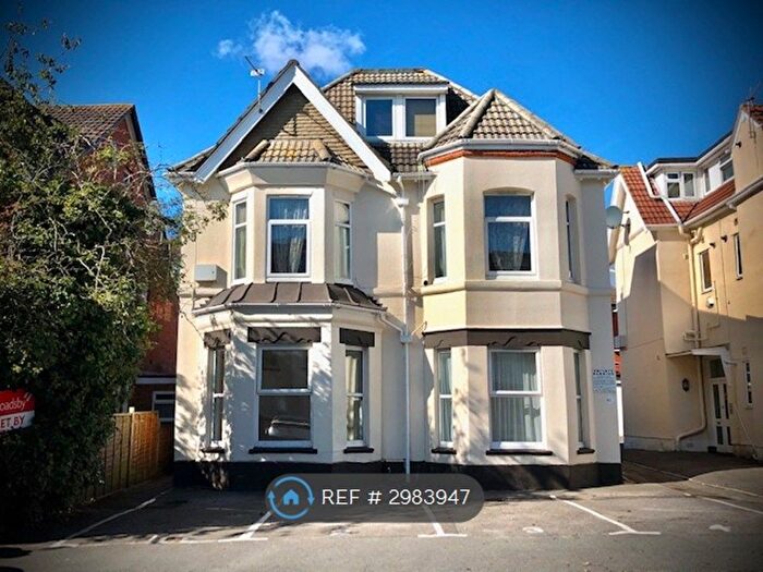 1 Bedroom Flat To Rent In Sea Road, Bournemouth, BH5