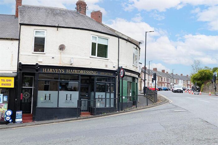 3 Bedroom Flat For Sale In Station Road, Newburn, Newcastle Upon Tyne, NE15