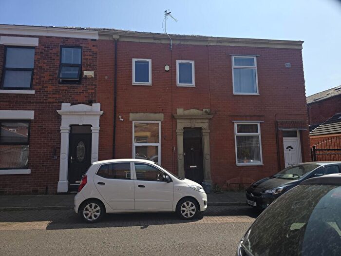 5 Bedroom Terraced House For Sale In St. Cuthberts Road, Preston, Lancashire, PR1