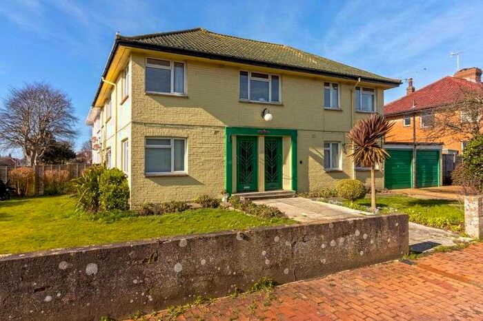 3 Bedroom Property To Rent In Lansdowne Road, Worthing, BN11