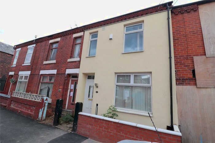 3 Bedroom Terraced House To Rent In Walmer Street, Abbey Hey, Gorton, Manchester, M18