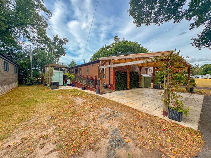 2 Bedroom Lodge For Sale In Merley House Lane, Wimborne, BH21