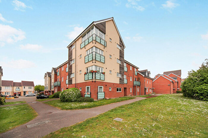 1 Bedroom Flat To Rent In Leyland Road, Dunstable, Bedfordshire, LU6