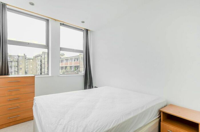 1 Bedroom Flat To Rent In Streatham High Road, Streatham Hill, London, SW16