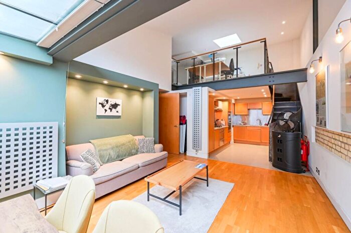 2 Bedroom Flat For Sale In Union Central Building, Kingsland Road, Hoxton, London, E2