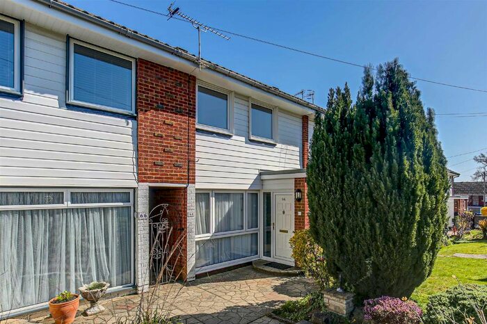 2 Bedroom End Of Terrace House To Rent In Home Park, Hurst Green, Oxted, RH8