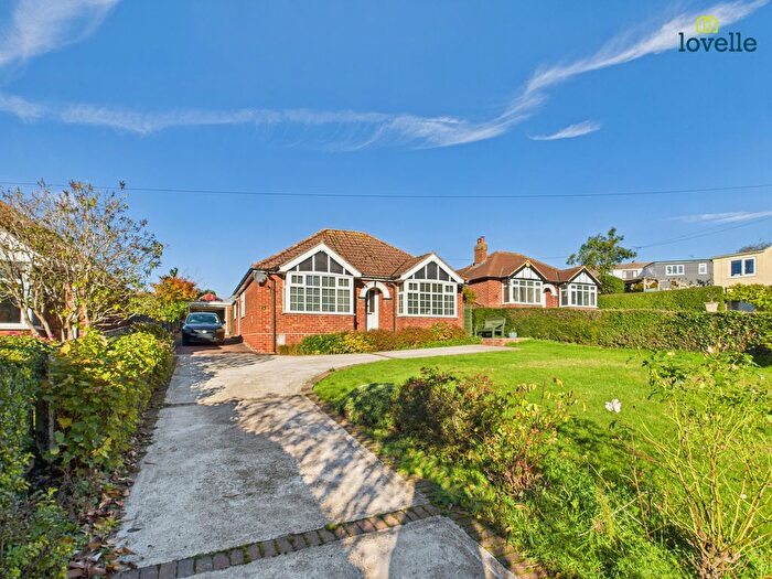 2 Bedroom Detached Bungalow For Sale In North Kelsey Road, Caistor, LN7