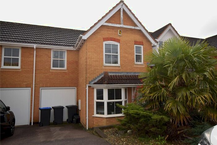 3 Bedroom Terraced House To Rent In Tewkesbury Close, Northampton, NN4
