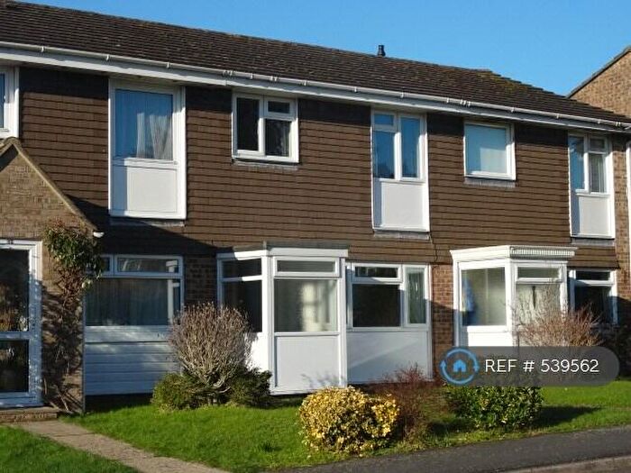 3 Bedroom Terraced House To Rent In Saxon Way, Romsey, SO51