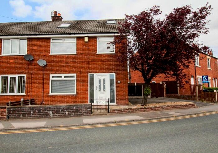 3 Bedroom Semi-Detached House To Rent In Dunkirk Lane, Leyland, PR25