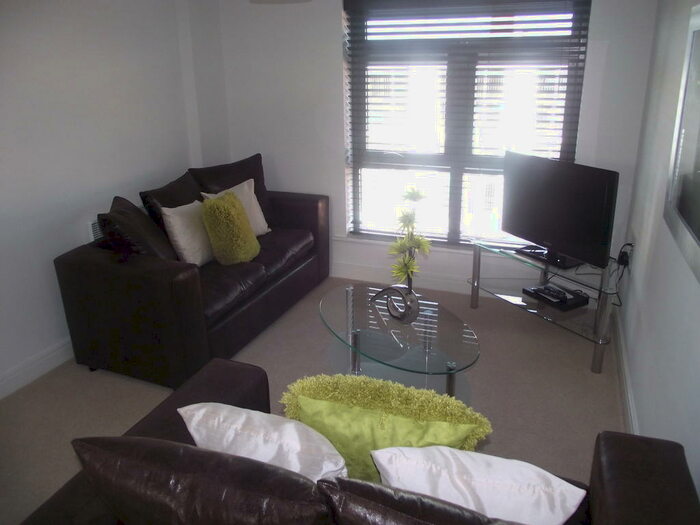 1 Bedroom Flat To Rent In Lion Court, Warstone Lane, Birmingham, West Midlands, B18