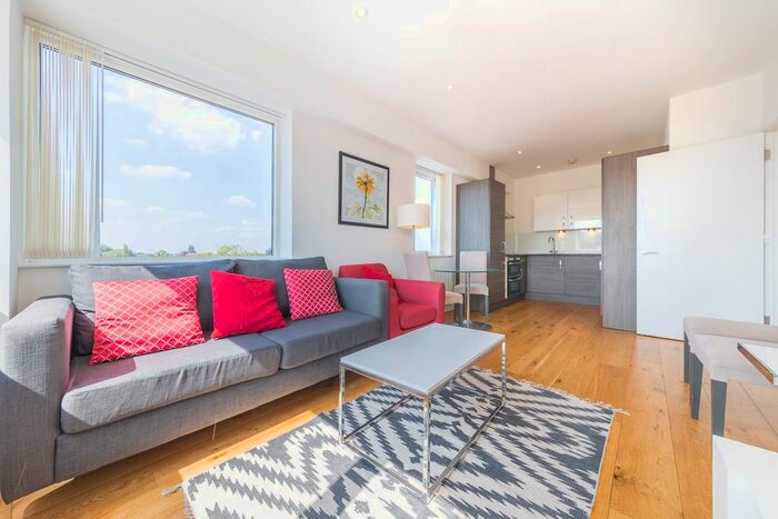 1 Bedroom Flat To Rent In Union House, Clayton Road, Hayes, UB3