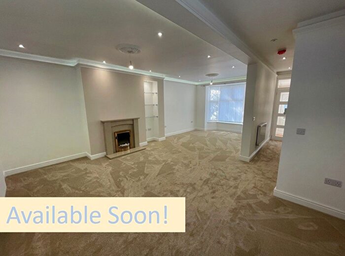 3 Bedroom Semi Detached House To Rent In Middle Rd, Swansea, SA5