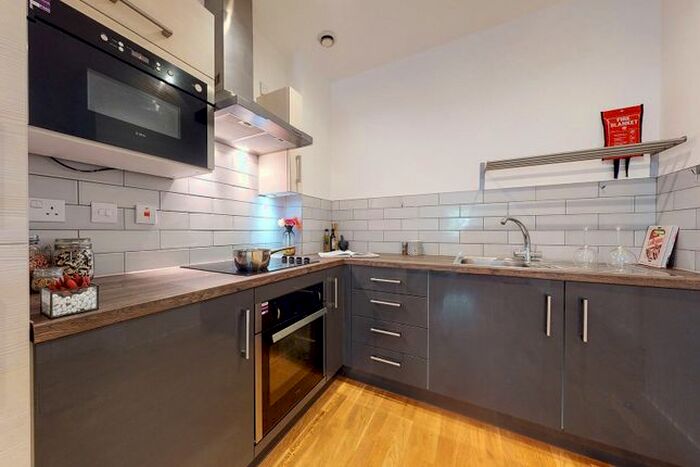 2 Bedroom Flat To Rent In - George Street, Leeds, #, LS1