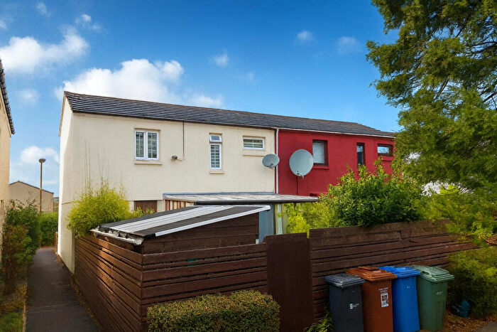 2 Bedroom Terraced House For Sale In Abbotsford Rise, Livingston, West Lothian, EH54
