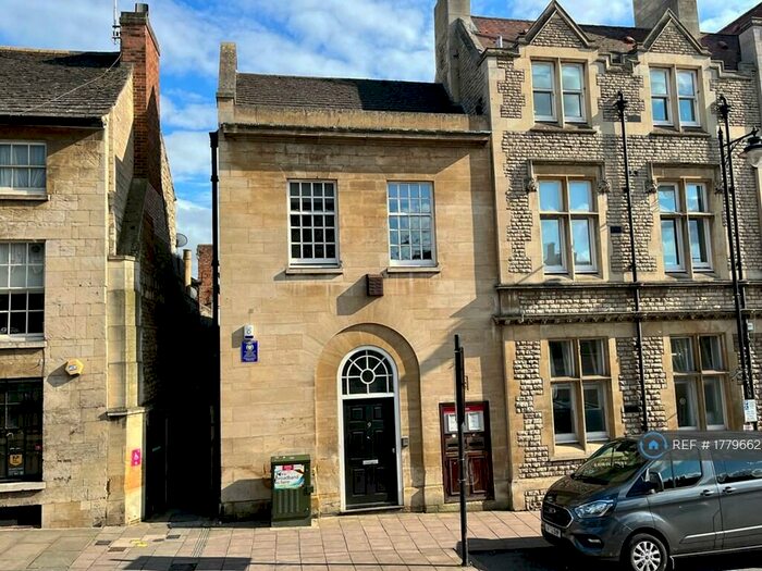 2 Bedroom Flat To Rent In The Old Post Office, Stamford, PE9