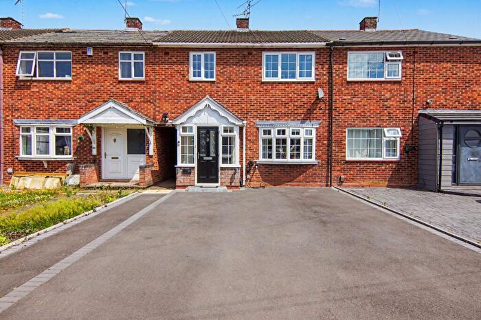 3 Bedroom Terraced House For Sale In Barnfield Avenue, Allesley, CV5