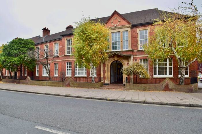 2 Bedroom Flat To Rent In Kingston Road, London SW19