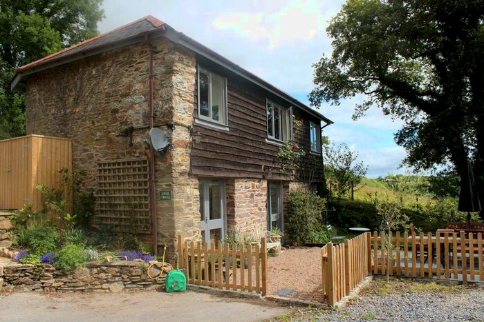 2 Bedroom Cottage To Rent In Modbury, Ivybridge, PL21