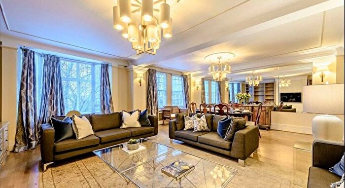 4 Bedroom Flat To Rent In Park Road, St John's Wood, London, NW8