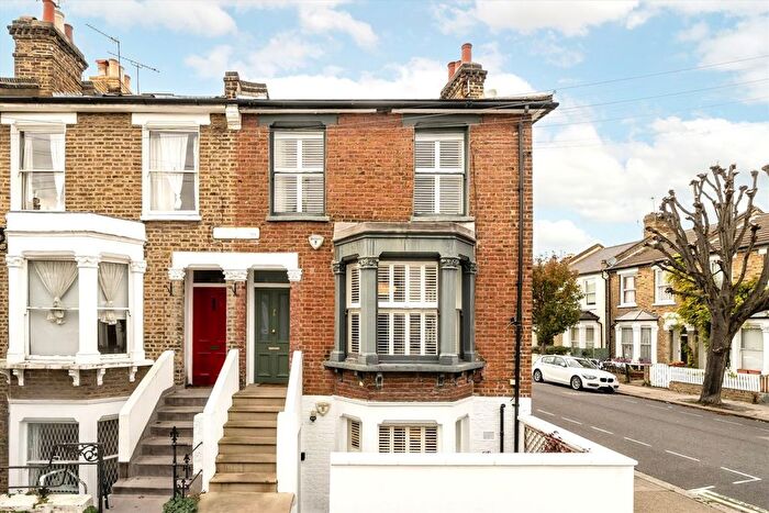 4 Bedroom Property For Sale In Tabor Road, Hammersmith, W6