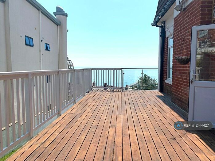 2 Bedroom Flat To Rent In Boscombe Spa Road - Sea View, Bournemouth, BH5