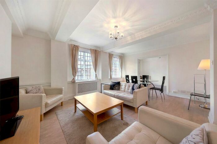 2 Bedroom Apartment To Rent In Chiltern Court, Baker Street, London, NW1