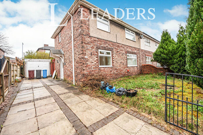 3 Bedroom House To Rent In Central Avenue, L34