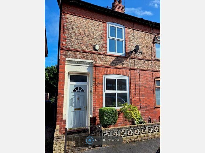 2 Bedroom End Of Terrace House To Rent In Eaton Road, Sale, M33