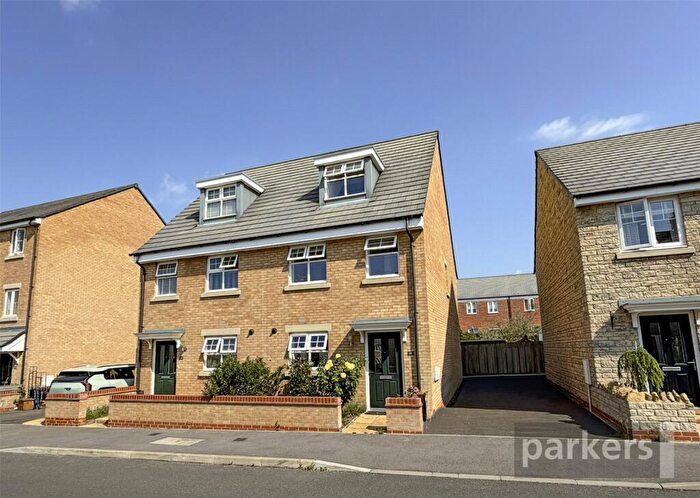 3 Bedroom Semi-Detached House For Sale In Thornbury Road, Eynsham, Witney, Oxfordshire, OX29