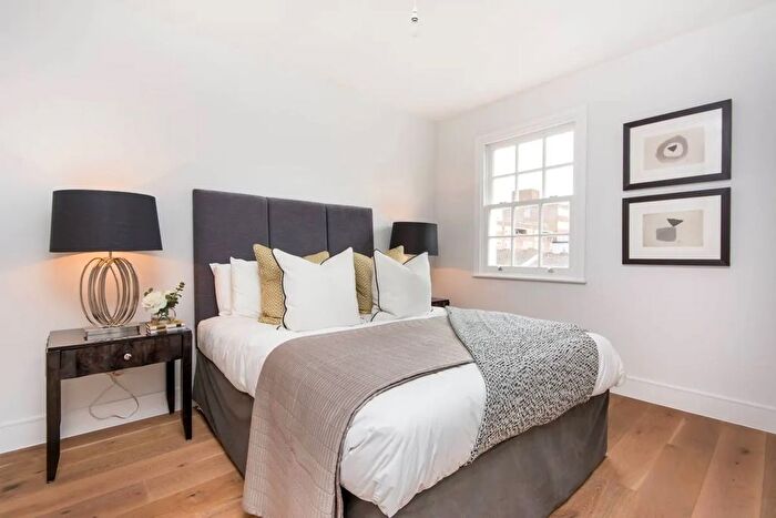 3 Bedroom Terraced House For Sale In Broadley Street, St Johns Wood, NW8