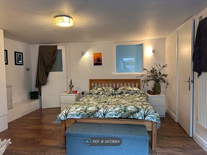 1 Bedroom Flat To Rent In Alconbury Road, London, E5