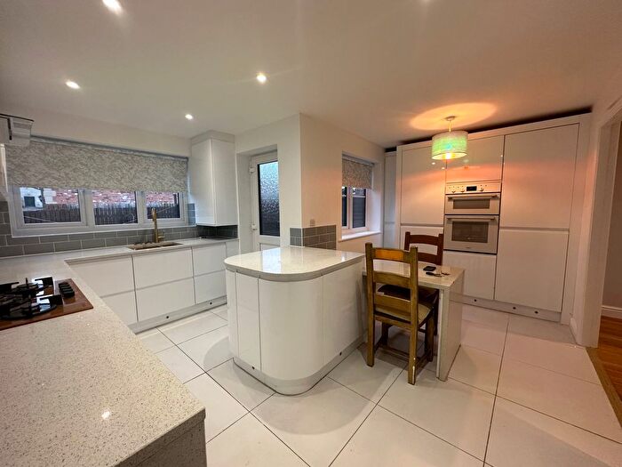 3 Bedroom Property To Rent In Beaumont Street, Wakefield, WF3