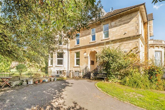 3 Bedroom Apartment To Rent In Sion Road, Bath, BA1