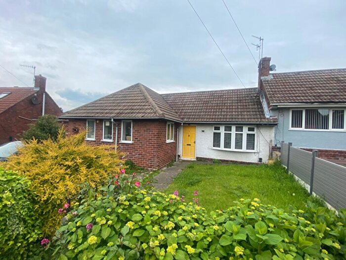 2 Bedroom Bungalow To Rent In Myrtle Grove, Hollingwood, S43