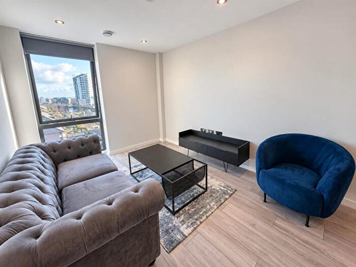 2 Bedroom Apartment To Rent In Jesse Hartley Way, Liverpool, L3