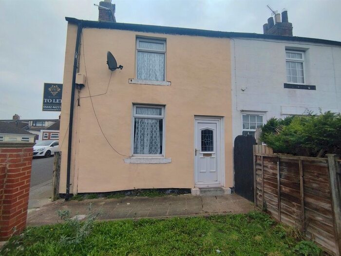 2 Bedroom End Of Terrace House To Rent In West Row, Eston, Middlesbrough, TS6