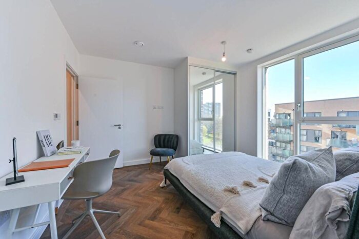3 Bedroom Flat For Sale In North West Quarter, Queen's Park, NW6