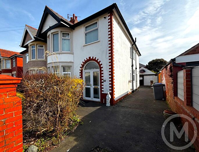 2 Bedroom Apartment For Sale In Cornwall Avenue, Bispham, FY2