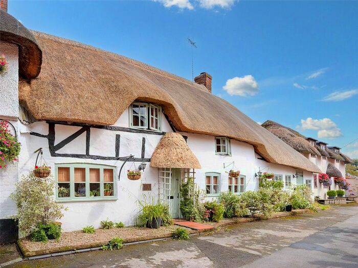 4 Bedroom Semi-Detached House For Sale In High Street, Upavon, Pewsey, Wiltshire, SN9