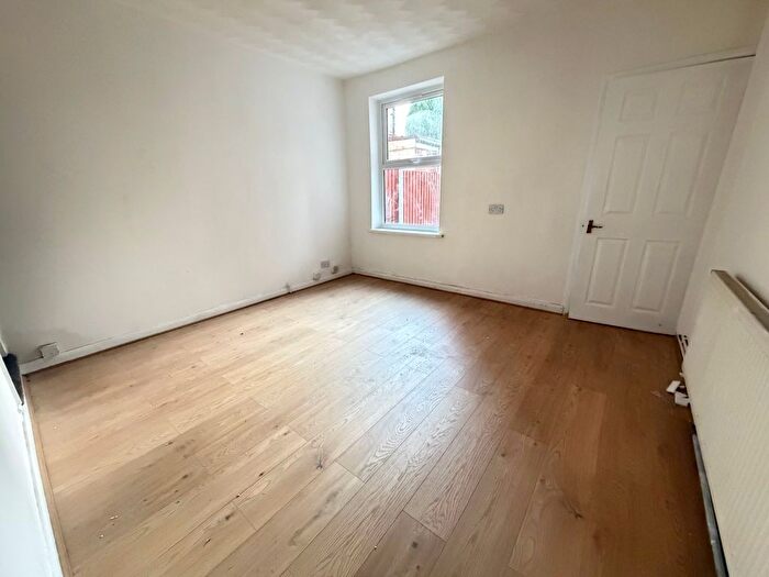 3 Bedroom Terraced House To Rent In Woden Road, Heath Town, Wolverhampton, WV10