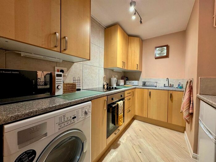 Studio To Rent In Cumberland Place, Bristol, BS8