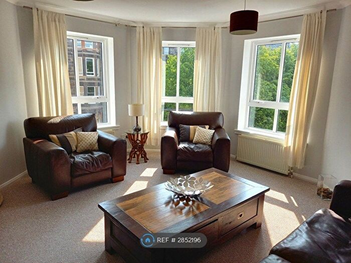 2 Bedroom Flat To Rent In Mcdonald Road, Edinburgh, EH7